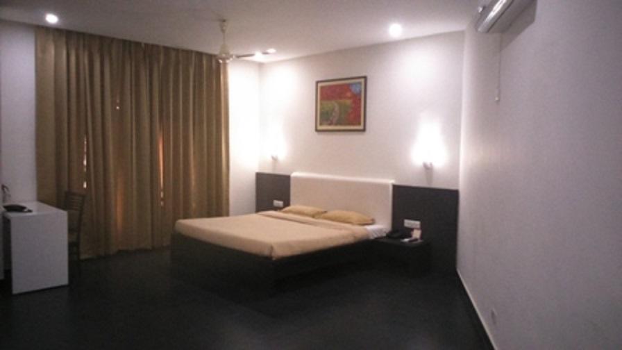 Veena Regency Hotel Chās Eksteriør billede